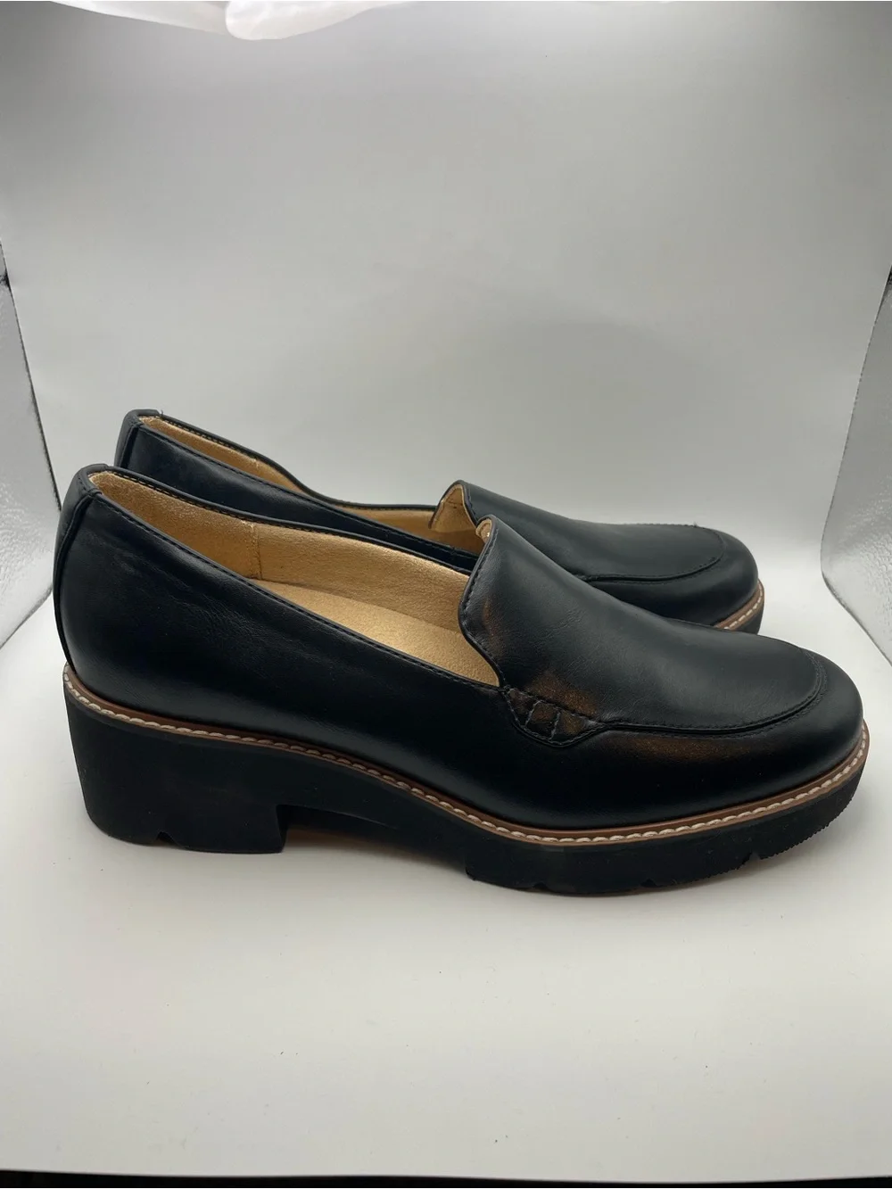 Naturlizer Cabaret Black Loafer Size 9M
